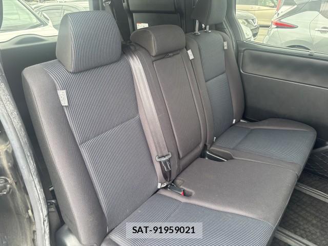 Toyota NOAH 2019-05 8875148-7