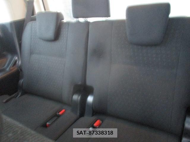 Toyota NOAH 2015-09 8875706-11