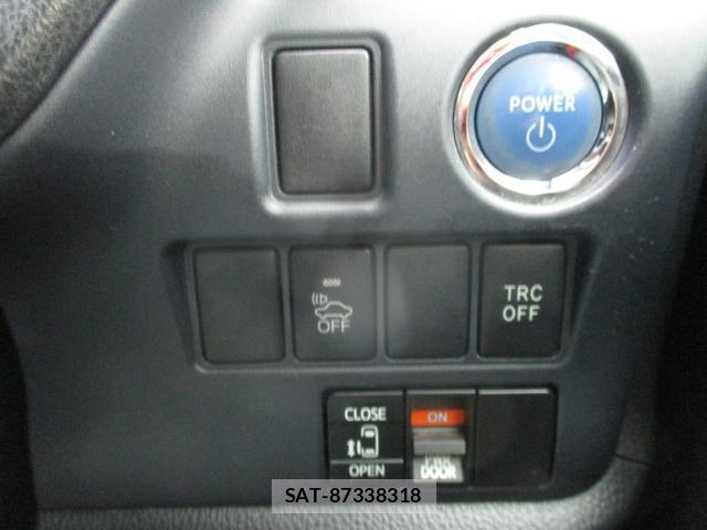 Toyota NOAH 2015-09 8875706-4