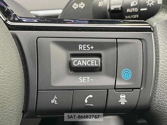 Nissan NOTE 2022-08 8874832-6