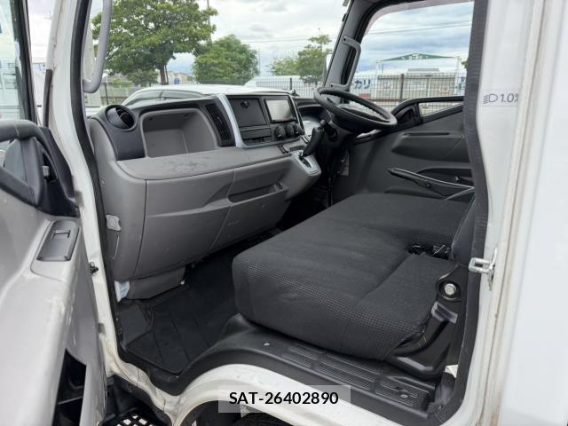 Nissan NT450 ATLAS 2018-11 8874049-6