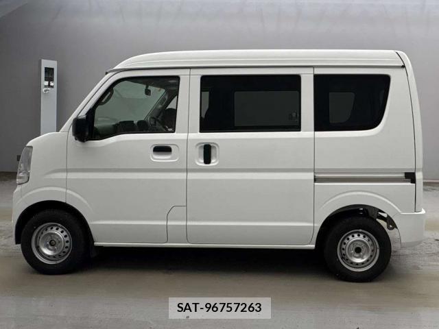 Nissan CLIPPER VAN 2023-03 8874985-12