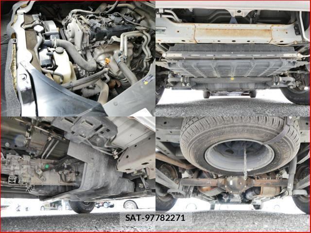 Nissan NV350 Caravan 2015-10 8875200-10