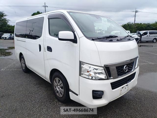 Nissan NV350 Caravan 2016-09 8872901-1