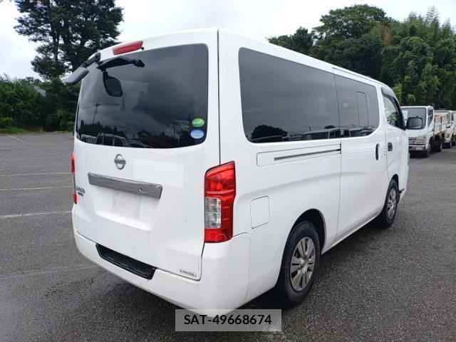 Nissan NV350 Caravan 2016-09 8872901-2
