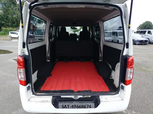 Nissan NV350 Caravan 2016-09 8872901-5