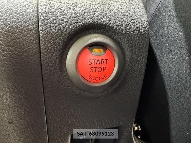 Nissan NV350 Caravan 2017-09 8873757-11