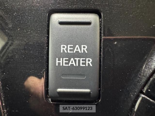 Nissan NV350 Caravan 2017-09 8873757-16