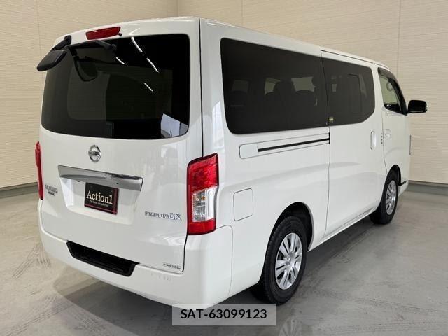 Nissan NV350 Caravan 2017-09 8873757-5