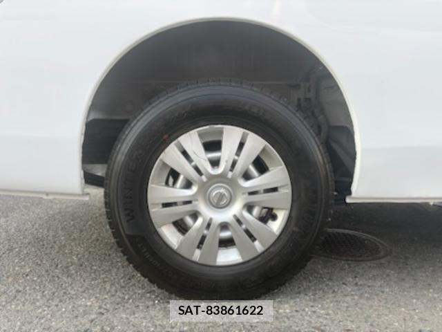 Nissan NV350 Caravan 2013-04 8874140-4