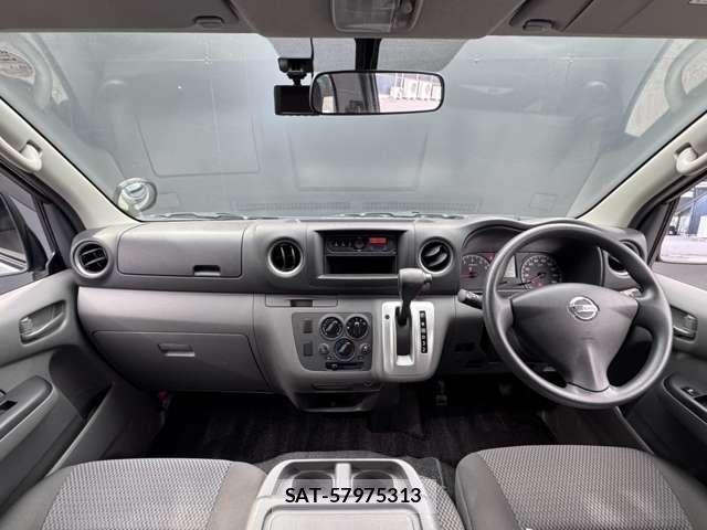 Nissan NV350 Caravan 2021-07 8874342-2