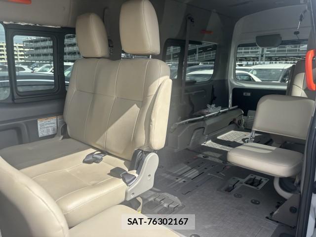 Nissan NV350 Caravan 2016-02 8875135-2