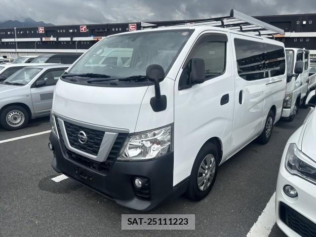 Nissan NV350 Caravan 2021-05 8875149-0