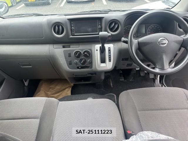 Nissan NV350 Caravan 2021-05 8875149-7