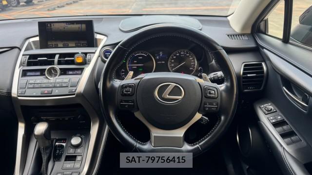 Lexus NX 2017-01 8874490-15