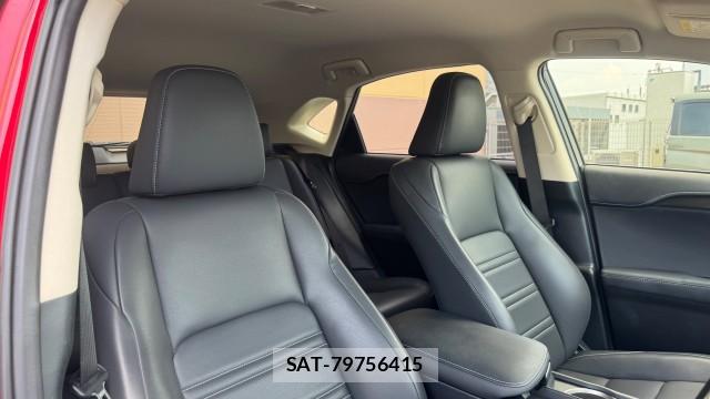 Lexus NX 2017-01 8874490-4