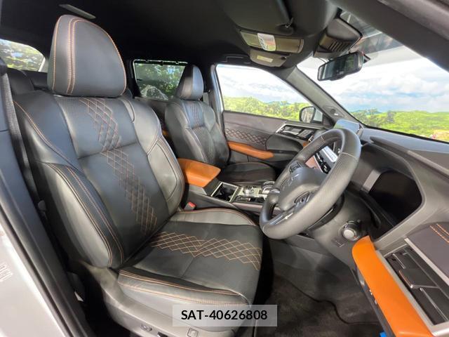 Mitsubishi OUTLANDER PHEV 2022-06 8873073-8