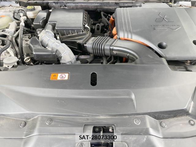 Mitsubishi OUTLANDER PHEV 2022-07 8873591-18