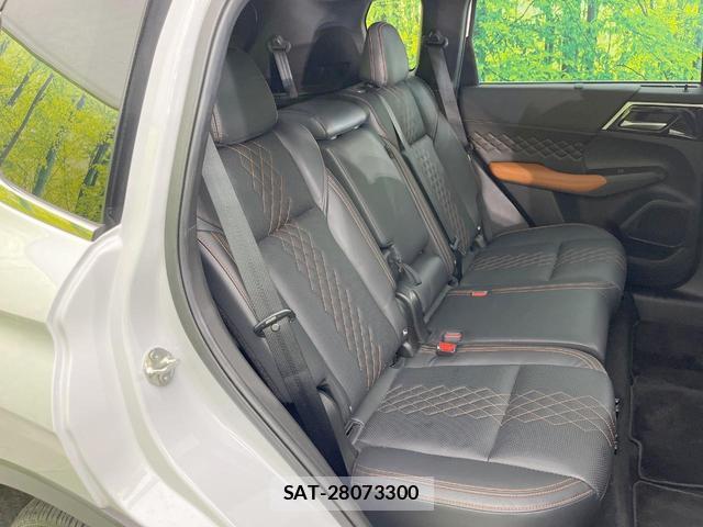 Mitsubishi OUTLANDER PHEV 2022-07 8873591-8