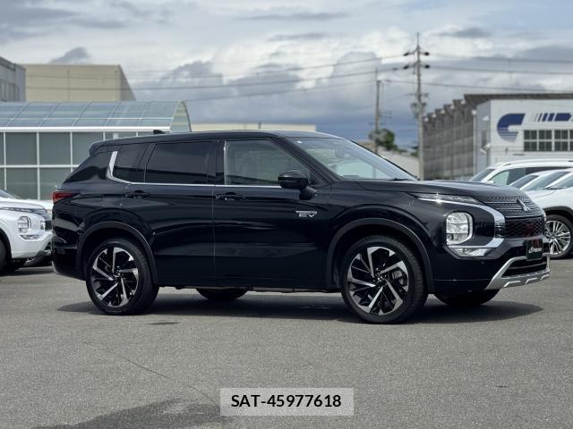Mitsubishi OUTLANDER PHEV 2024-02 8874300-19