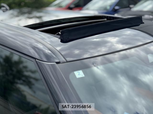 Mitsubishi OUTLANDER PHEV 2024-02 8874303-1