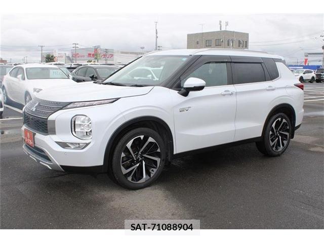 Mitsubishi OUTLANDER PHEV 2022-05 8874620-14