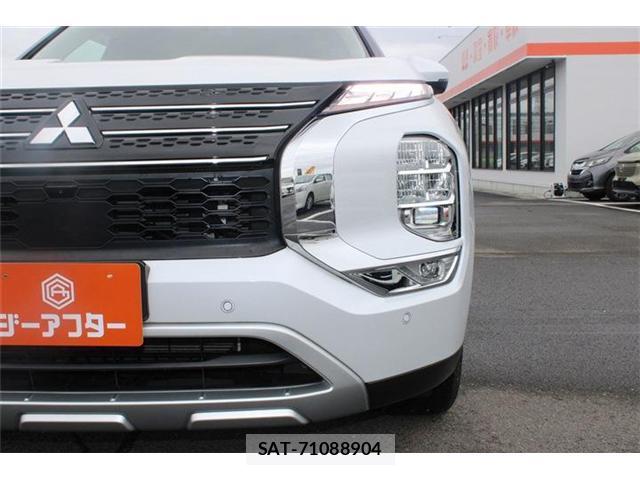 Mitsubishi OUTLANDER PHEV 2022-05 8874620-16