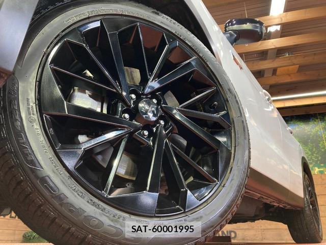 Mitsubishi OUTLANDER PHEV 2023-09 8874707-12