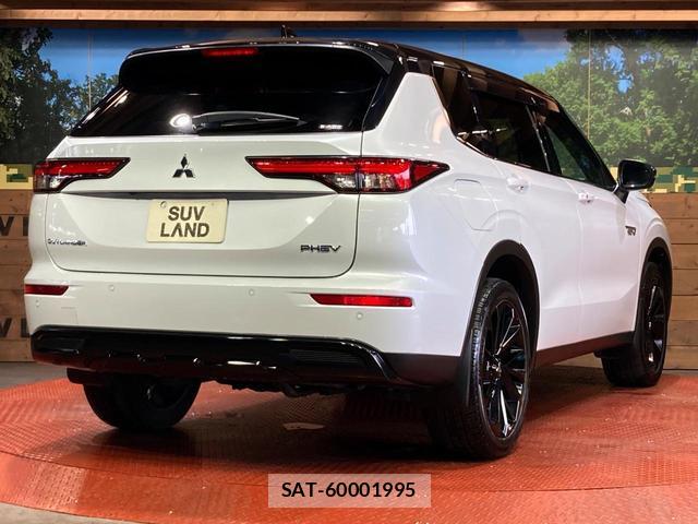 Mitsubishi OUTLANDER PHEV 2023-09 8874707-16