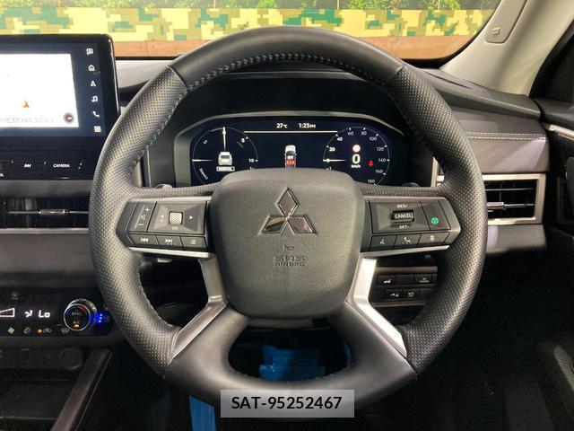 Mitsubishi OUTLANDER PHEV 2024-11 8874734-10