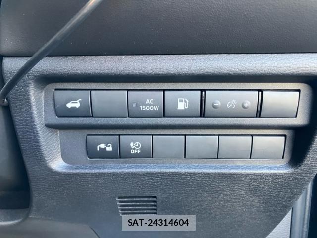 Mitsubishi OUTLANDER PHEV 2023-07 8875689-15