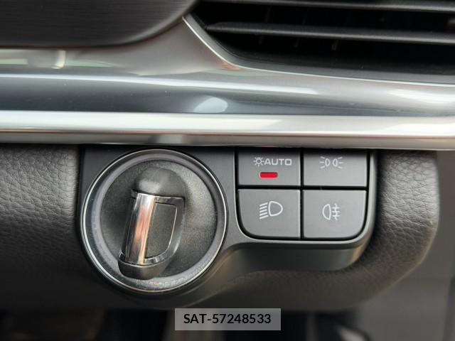 Porsche PANAMERA 2023-03 8872773-19