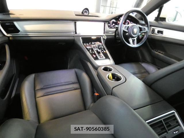 Porsche PANAMERA 2017-08 8873074-6