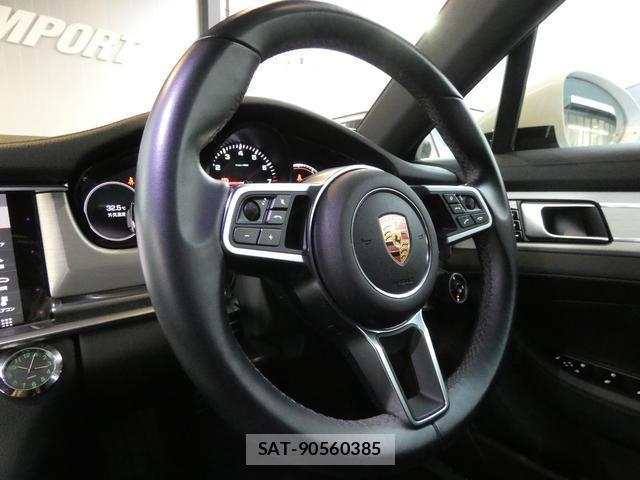 Porsche PANAMERA 2017-08 8873074-7