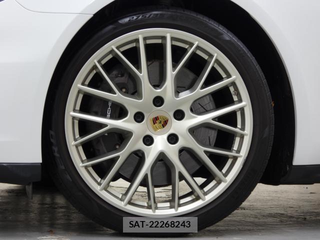 Porsche PANAMERA 2020-08 8875361-5