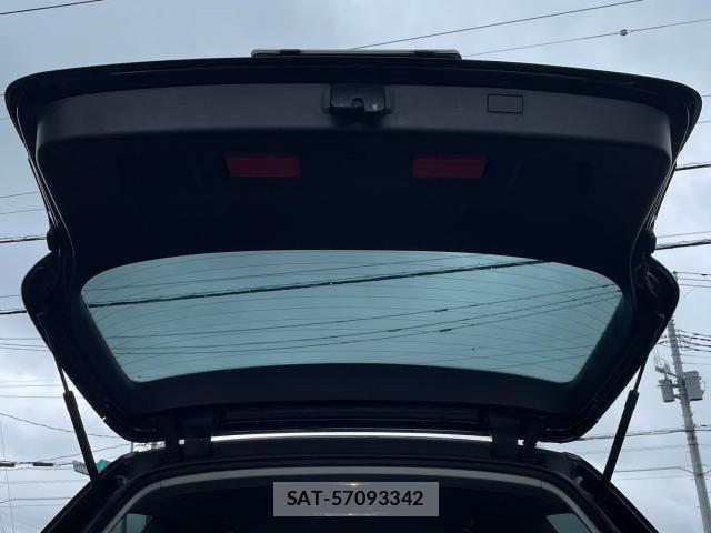 VolksWagen PASSAT VARIANT 2011-07 8872690-18