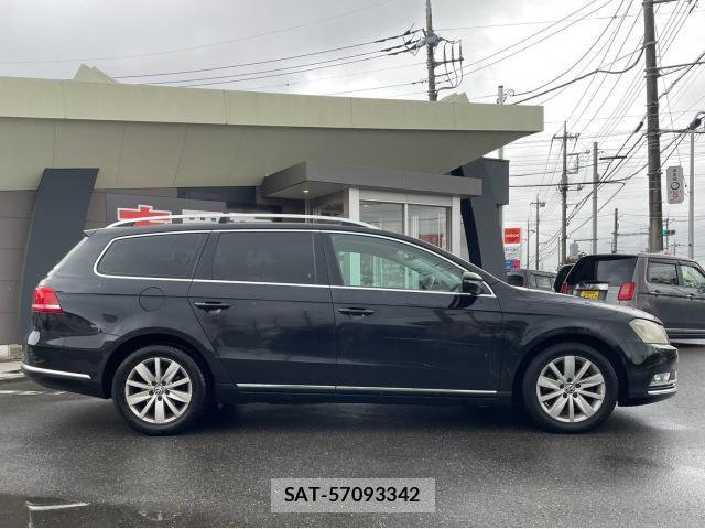 VolksWagen PASSAT VARIANT 2011-07 8872690-3