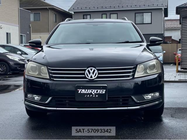 VolksWagen PASSAT VARIANT 2011-07 8872690-9