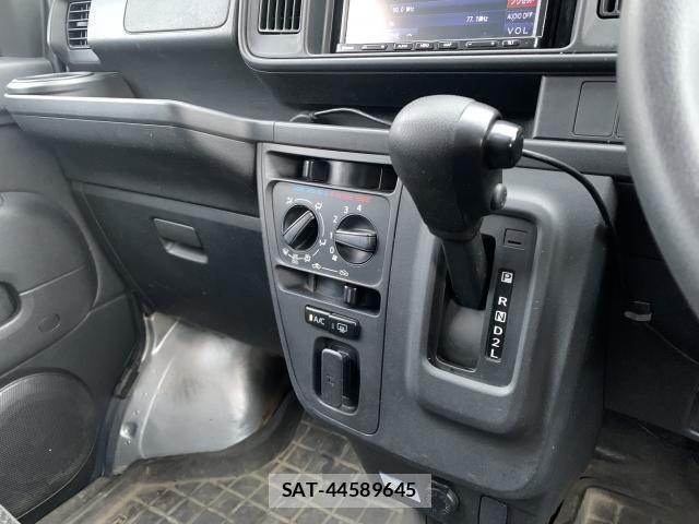 Toyota PIXIS VAN 2018-12 8875207-15