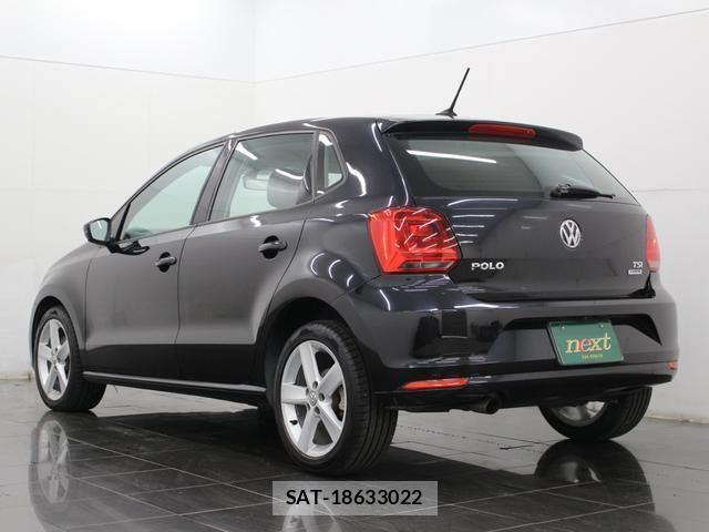 VolksWagen POLO 2016-10 8874294-14