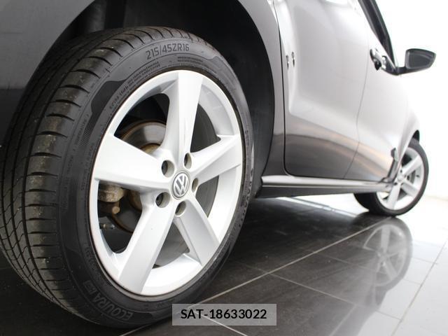 VolksWagen POLO 2016-10 8874294-19