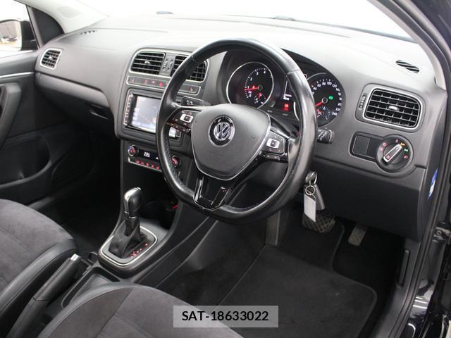 VolksWagen POLO 2016-10 8874294-8