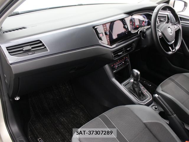 VolksWagen POLO 2018-06 8874298-11