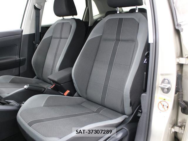 VolksWagen POLO 2018-06 8874298-12