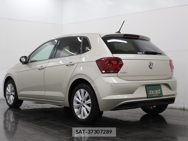 VolksWagen POLO 2018-06 8874298-16