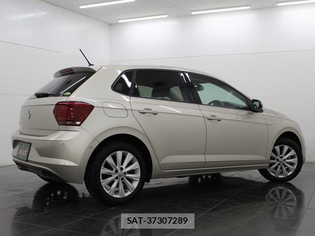 VolksWagen POLO 2018-06 8874298-18