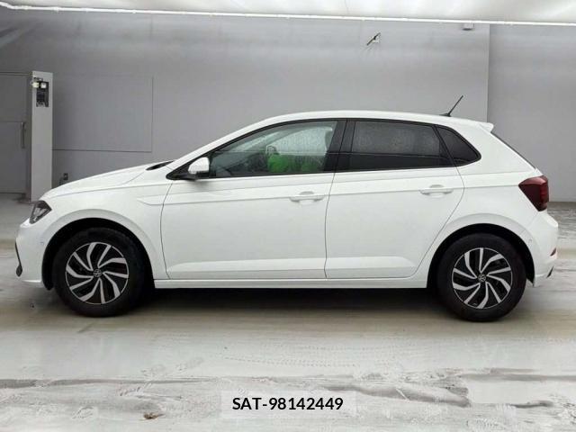 VolksWagen POLO 2023-08 8874905-5