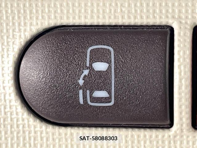 Toyota PORTE 2013-06 8874102-3