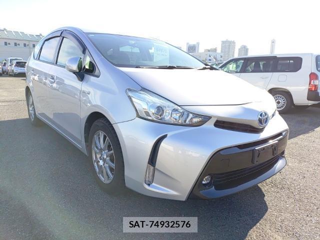Toyota PRIUS ALPHA 2017-08 8872942-3