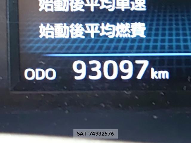 Toyota PRIUS ALPHA 2017-08 8872942-9